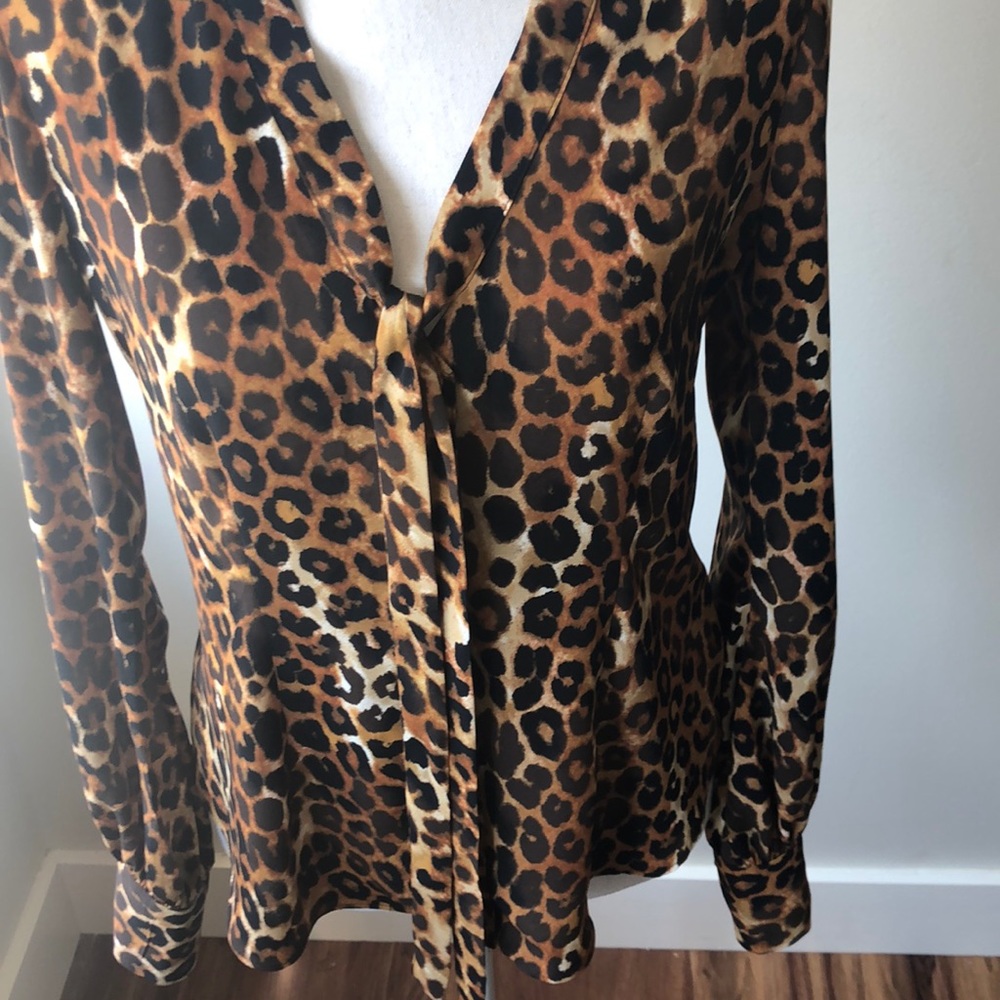 Express leopard blouse - Picture 2 of 6